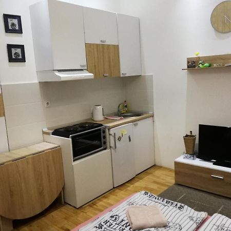 Imperia Apartments Belgrado Kamer foto