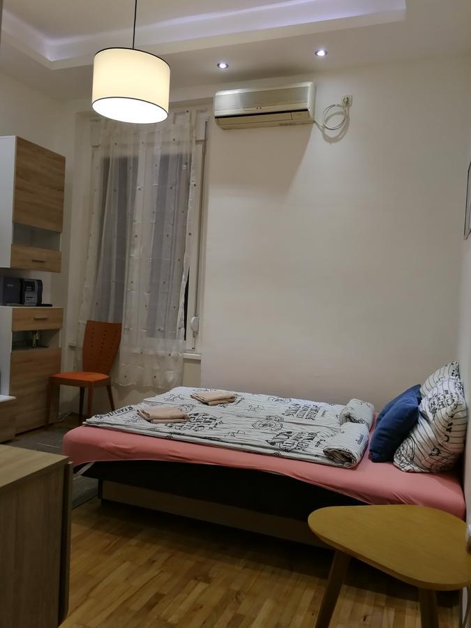 Imperia Apartments Belgrado Buitenkant foto